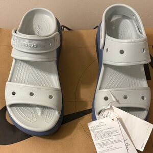 CROCS Two-Tone Light Gray and Navy LiteRide Sandals